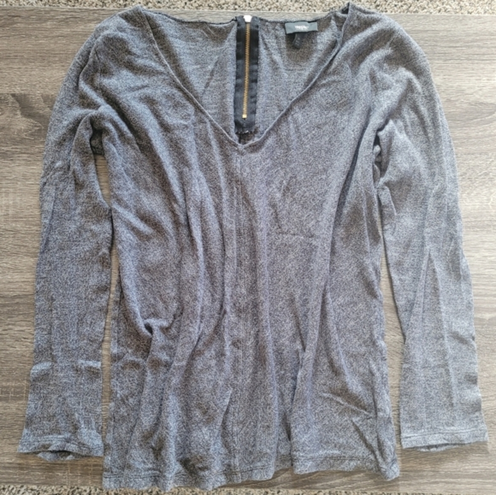 Mossimo V-Neck Long Sleeve Top